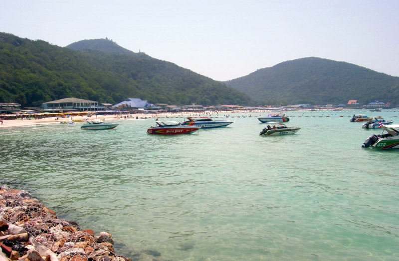 Tawaen Beach - Koh Larn - Traumstrand, leider vllig berlaufen.