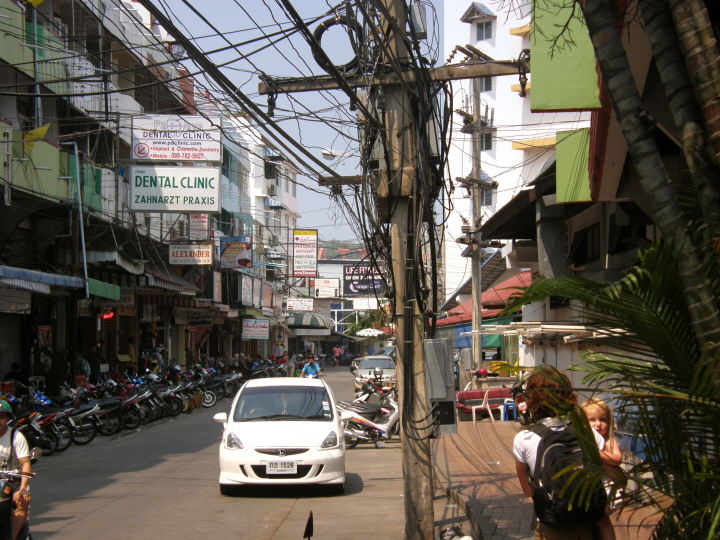 Pattaya nhe Bali Hai Pier