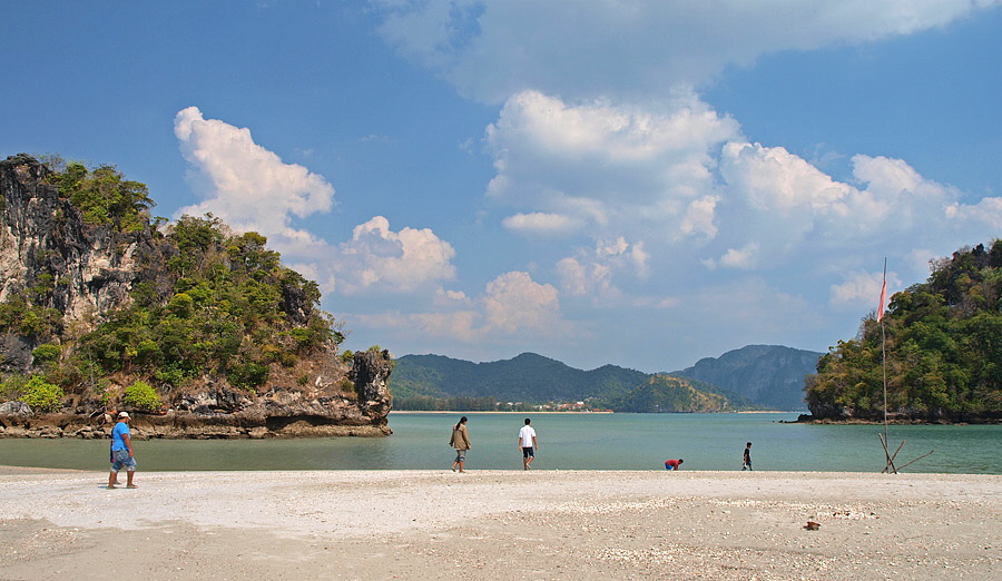 Noppharat Thara Beach - Krabi