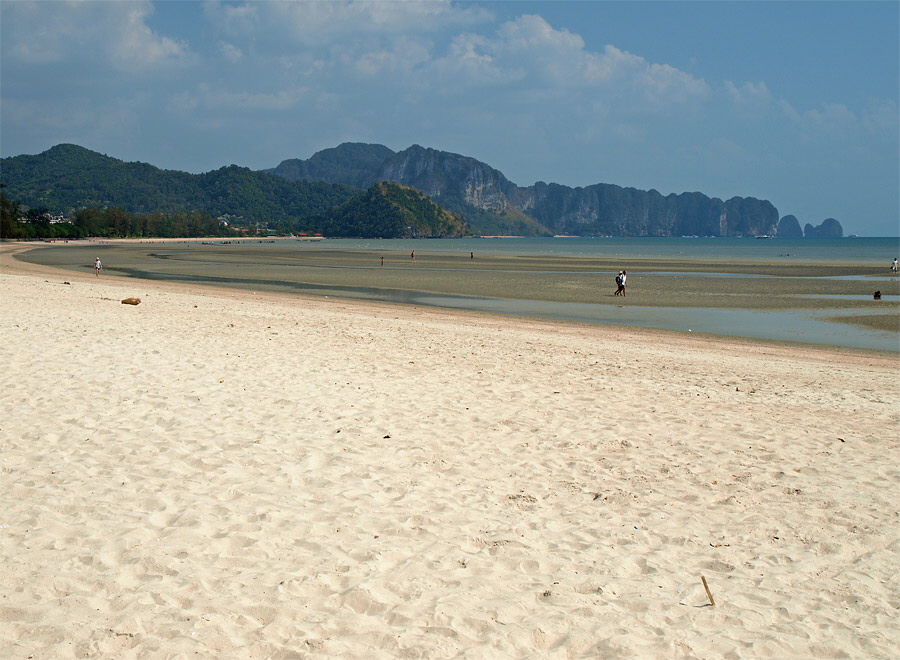 Noppharat Thara Beach - Krabi