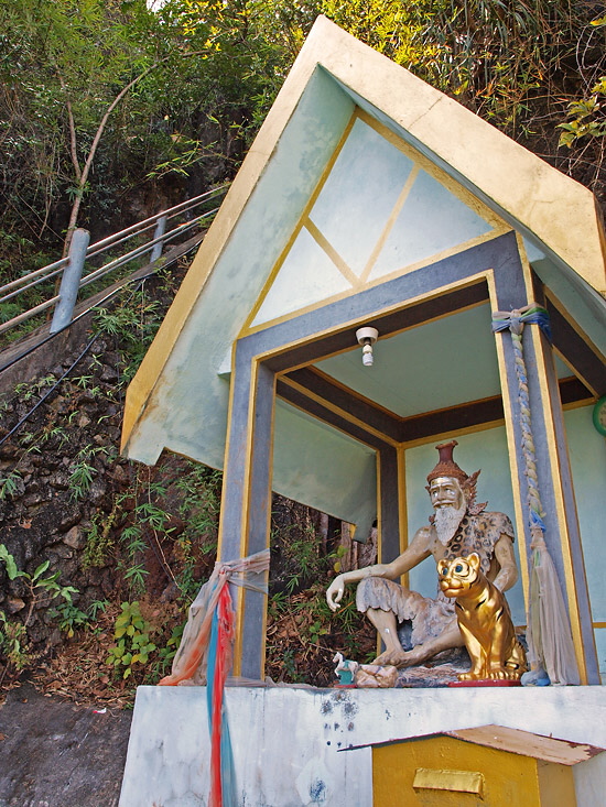 Tiger Cave Temple Krabi - ein Lcheln auf halber Strecke.