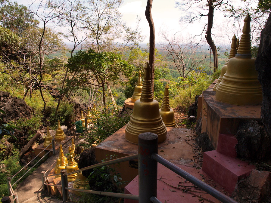 schne Aussichten auf dem Weg zum Tiger Cave Tempel