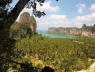 Railay West bzw. Hinten Rechts Tonsai Beach.