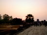 Angkor Wat Abends.  Die 3,5 Tage sind zu kurz um die Tempel im Angkor Komplex zu besuchen. Es war wirklich sehr Beeindruckend und wenn ich mal wieder in die Nhe komme ( geplant ) werde ich die traumhaften Tempel mit den netten Menschen wieder besuchen.